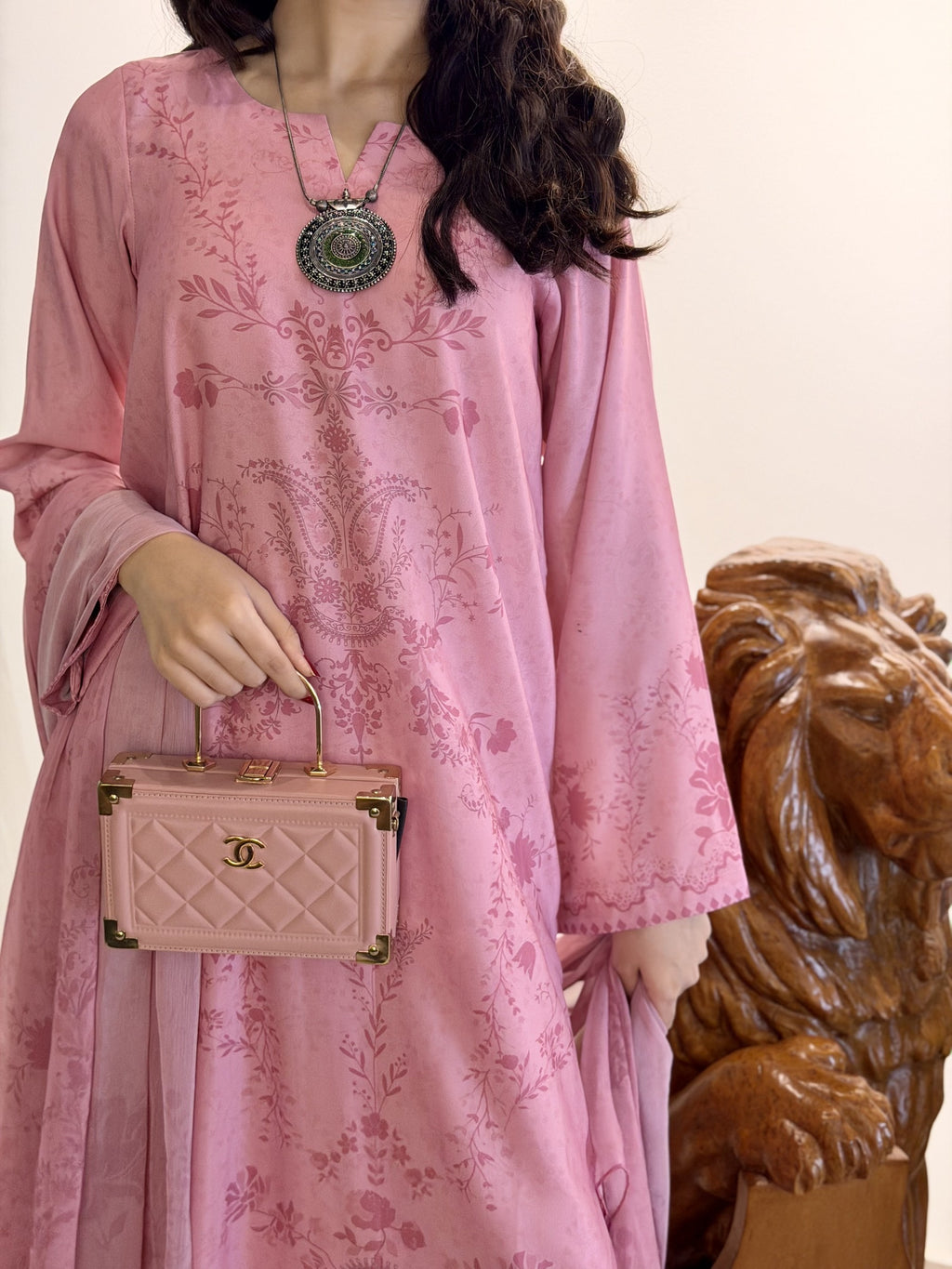 Blush Latte styled look