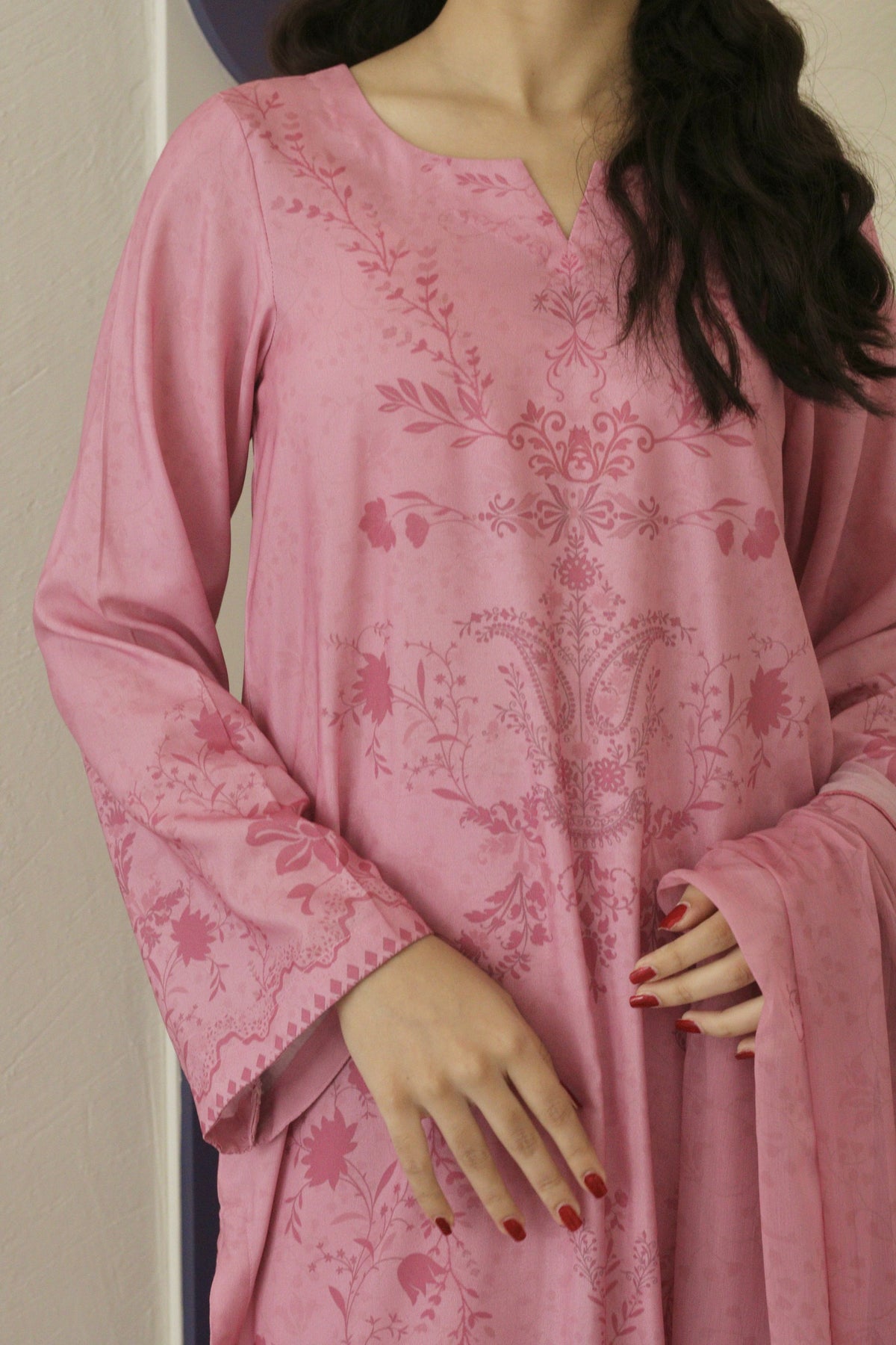 Blush Latte print detail