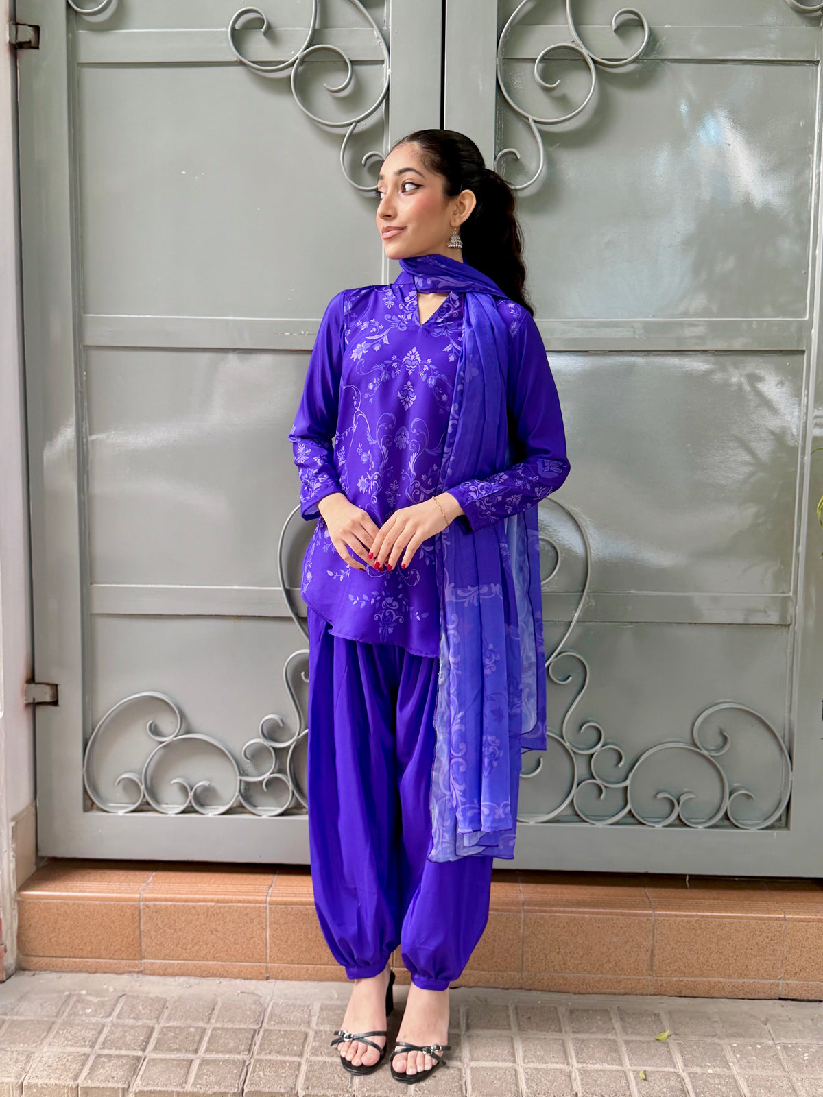 Plum styled full look